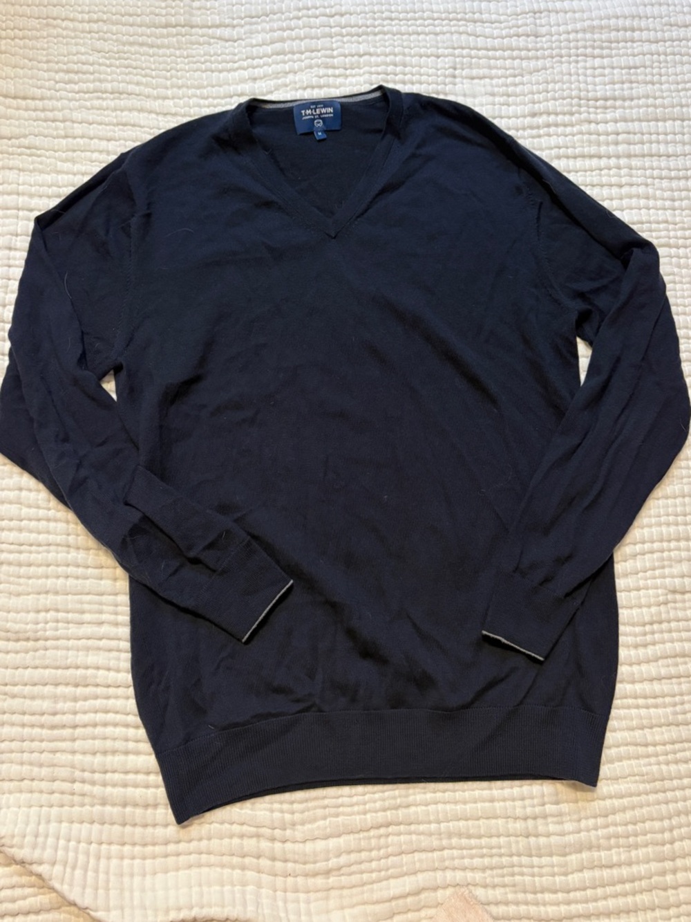 T.M.Lewin Men's V-Neck Sweater in Navy